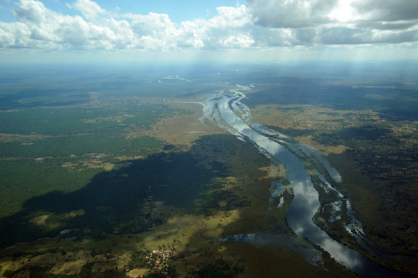 File:Luapula River.jpg