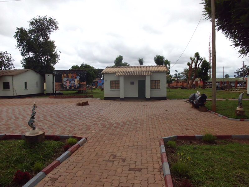 File:Chilenje House 2015.JPG