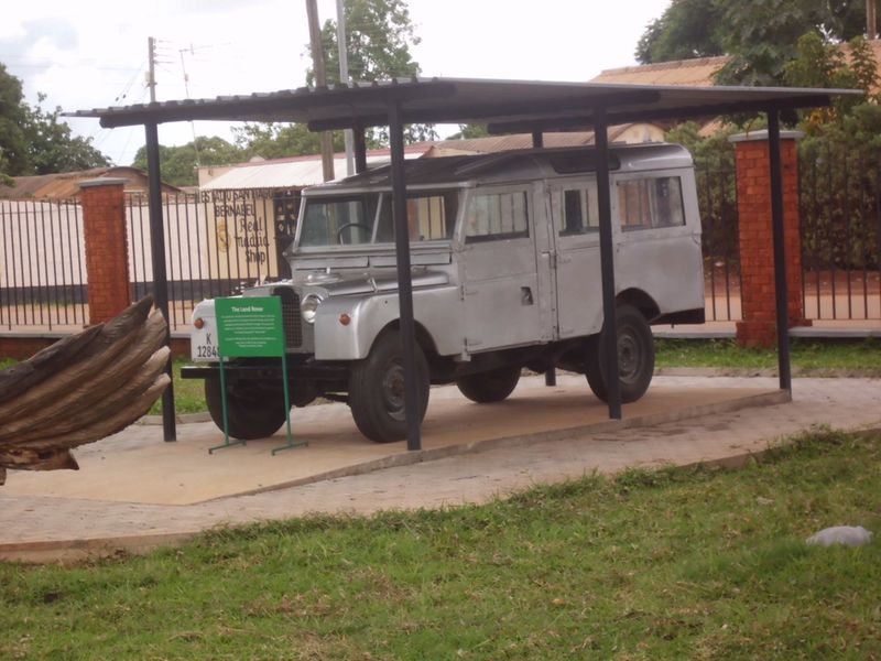 File:Mr Kaunda's car 2015.JPG